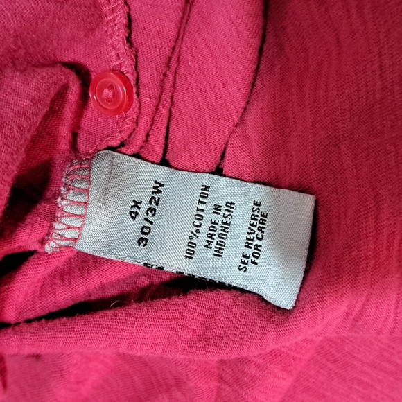 Woman's plus size 3/4 sleeve top - Picture 5 of 5